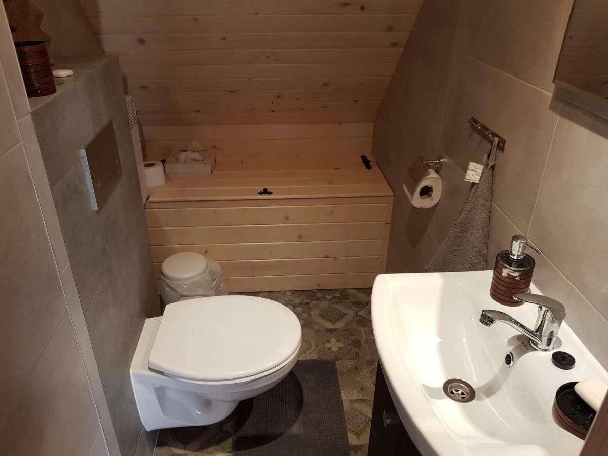 Domki Pod Kuznia Falsztyn Buitenkant foto